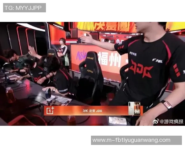 世界杯新闻和平精英评论:探讨JDG在比赛中控制能力的优劣势分析